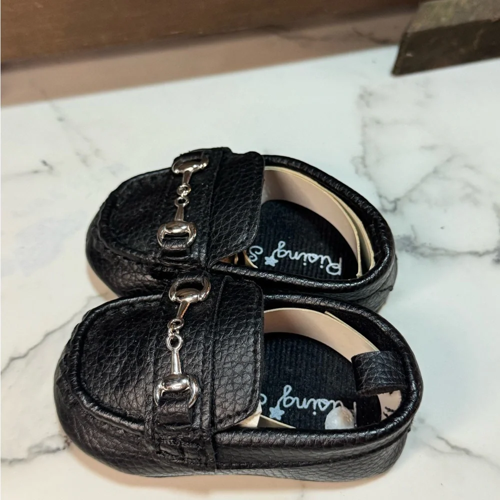 4/$15 Rising Star Black Moccasin Shoes for Infants